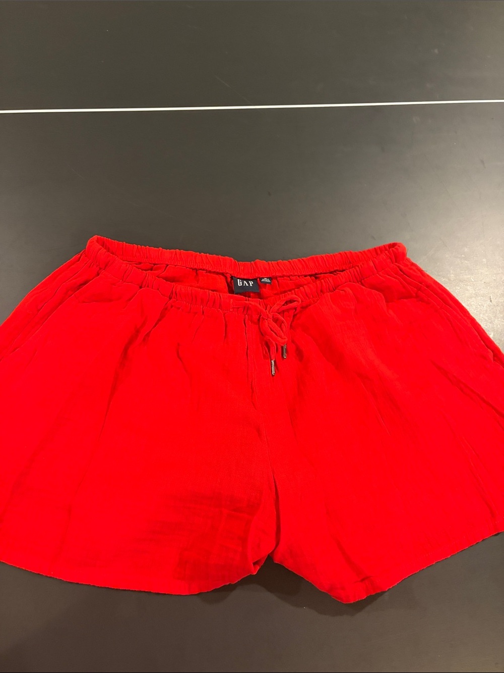 Gap medium red petite shorts